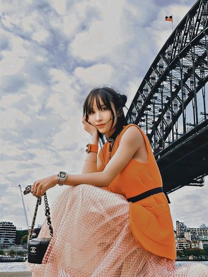 Vợ đại gia nhiều siêu xe nhất nhì Việt Nam: Sống sang chảnh, sở hữu đồng hồ cả thế giới chỉ có 7 chiếc-2