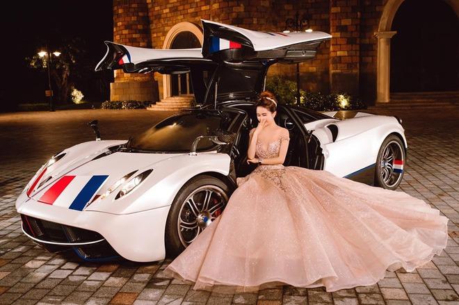 Vợ đại gia nhiều siêu xe nhất nhì Việt Nam: Sống sang chảnh, sở hữu đồng hồ cả thế giới chỉ có 7 chiếc-4