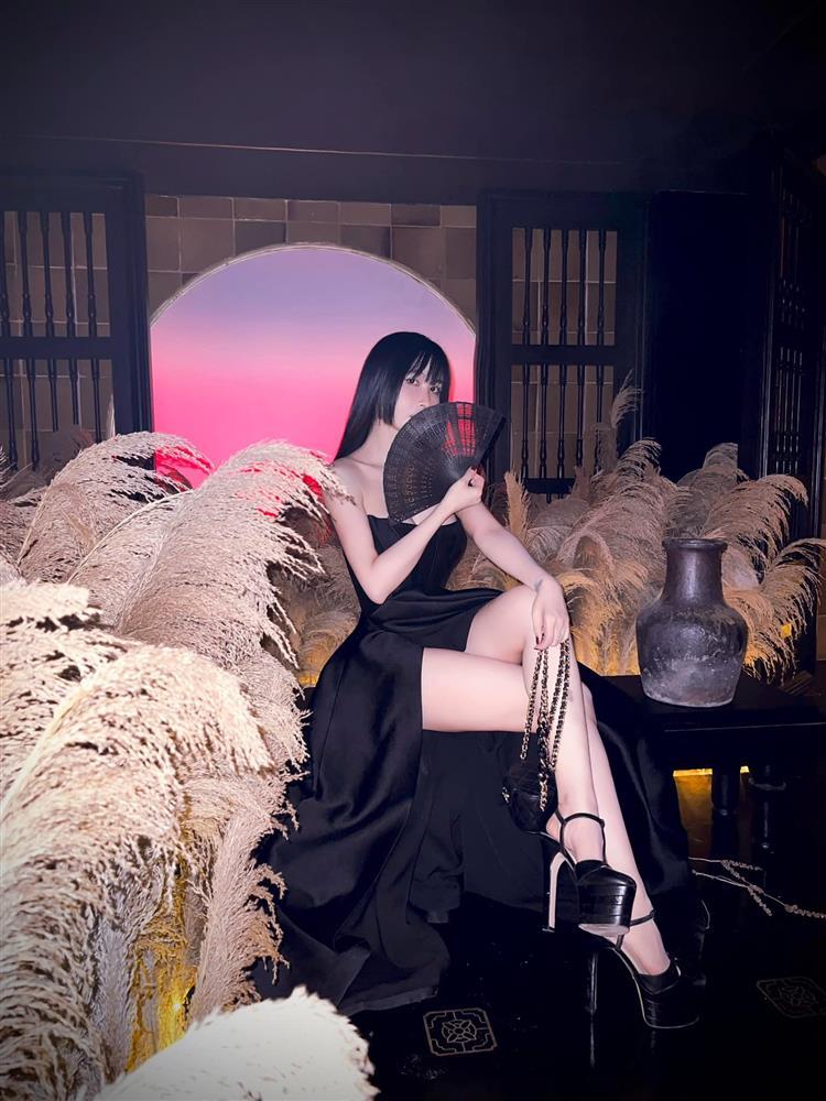 Vợ đại gia nhiều siêu xe nhất nhì Việt Nam: Sống sang chảnh, sở hữu đồng hồ cả thế giới chỉ có 7 chiếc-6