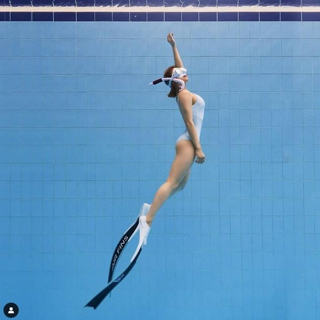 Nữ cầu thủ bóng đá sở hữu body quyến rũ hơn người mẫu-5