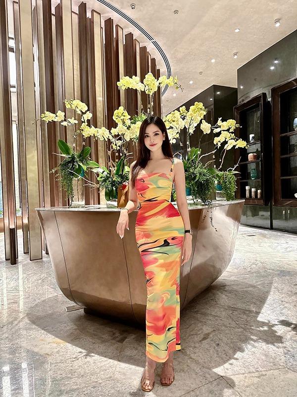 Con dâu tỷ phú Hoàng Kiều ngoài 40 tuổi vẫn tự tin khoe body nóng bỏng nhờ giảm cân ai cũng làm được-9