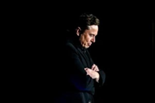 Cô gái không tay, phải lang thang xin ăn trở thành CEO ở tuổi 24-6