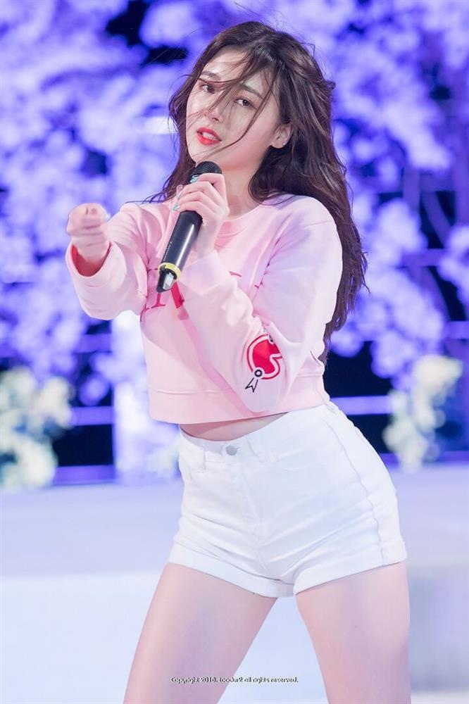 Thiên thần lai sở hữu gương mặt đẹp nhất thế giới, ngày càng hấp dẫn nhờ đâu?-5