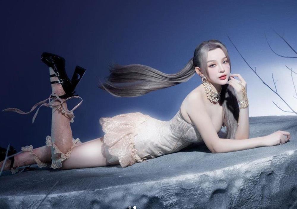 Clip 2 phút biến hình Huyền Baby thành Hằng Nga kiêu sa-2