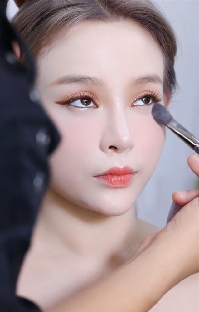 Clip 2 phút biến hình Huyền Baby thành Hằng Nga kiêu sa-3