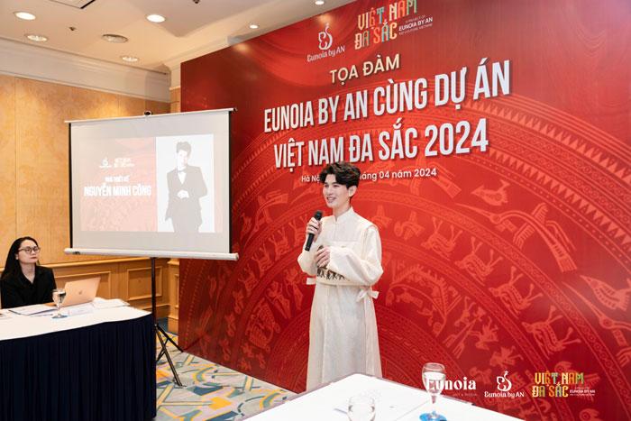 2 bộ sưu tập Việt Nam Đa Sắc 2024 trình diễn tại Bắc Kinh, Trung Quốc-2