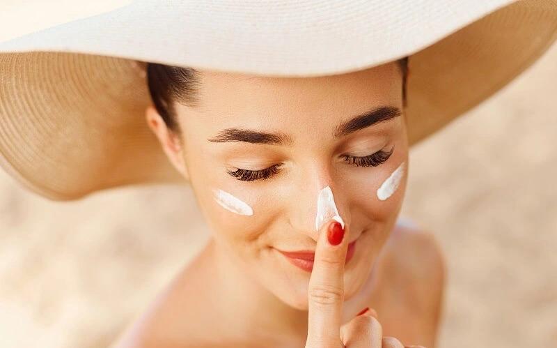 Tiết lộ 5 khuyết điểm của kem chống nắng có thể ảnh hưởng đến làn da cần phải chú ý-2