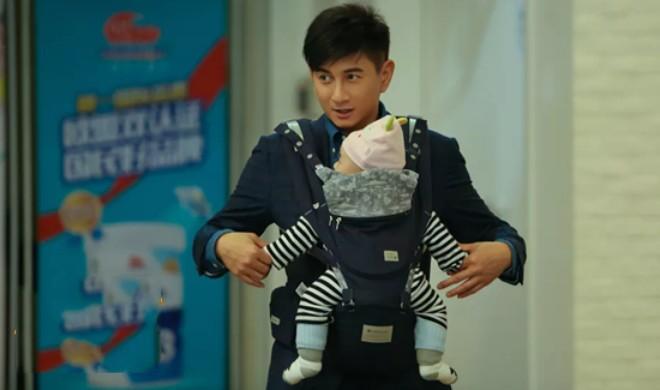 Sao nam 7X kiếm 100 nghìn tỷ sau 1 đêm, vợ là mỹ nhân cổ trang, U60 bỡ ngỡ chăm con 4 tuổi-5