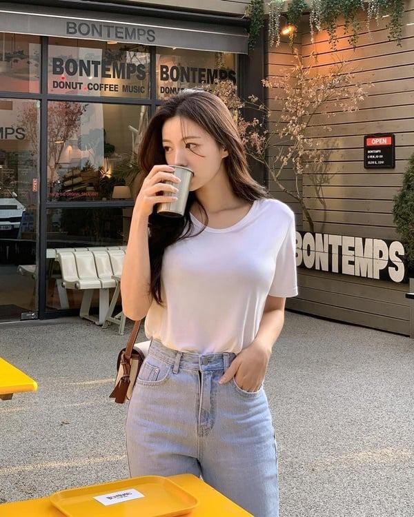 Mẫu áo cộc tay trẻ trung, mát mẻ đáng sắm nhất dịp Hè về-2