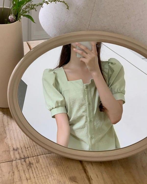 Mẫu áo cộc tay trẻ trung, mát mẻ đáng sắm nhất dịp Hè về-3