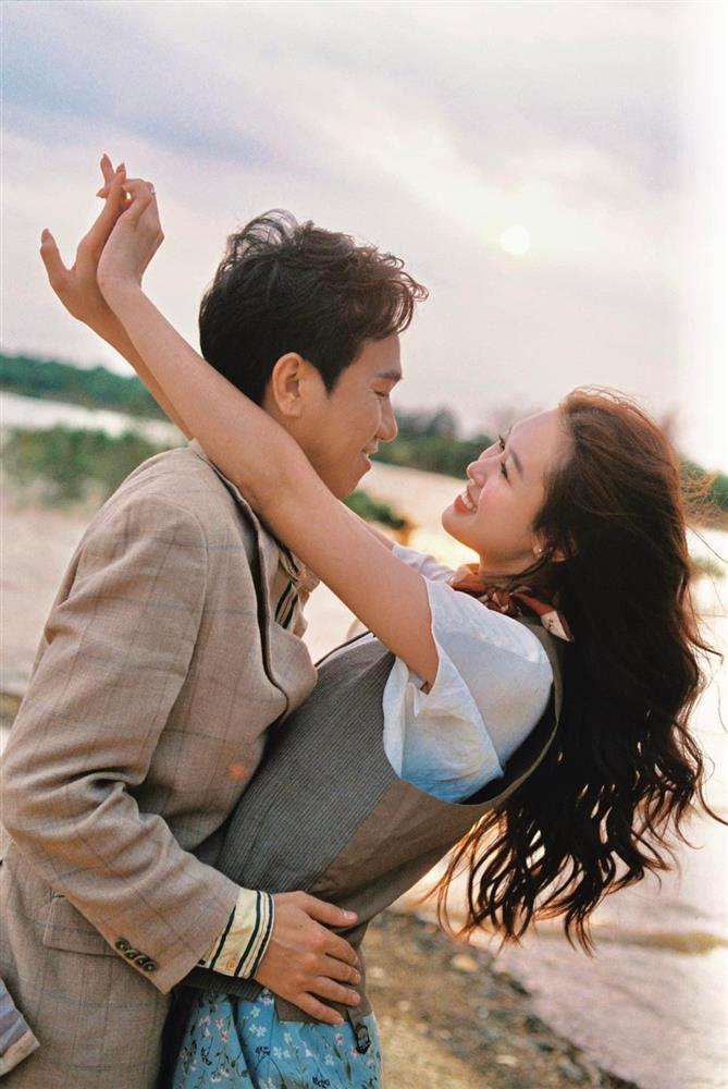 Ảnh cưới ngọt ngào của diễn viên Anh Đức và vợ sắp cưới kém 12 tuổi-4