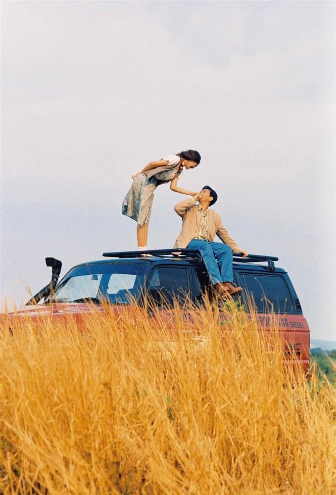 Ảnh cưới ngọt ngào của diễn viên Anh Đức và vợ sắp cưới kém 12 tuổi-9