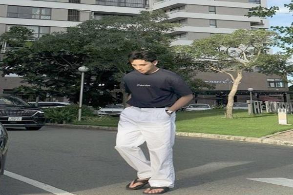 Sự nghiệp của nam thần màn ảnh Việt ra sao mà bị bắt gặp đi giao lạp xưởng?-2