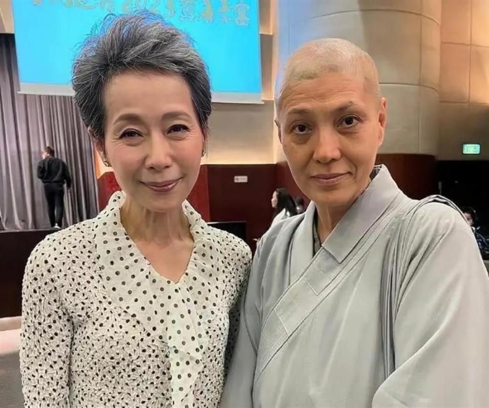 Nữ diễn viên đình đám đi tu sau cú sốc tình cảm, diện mạo tuổi 60 gây sốc-2