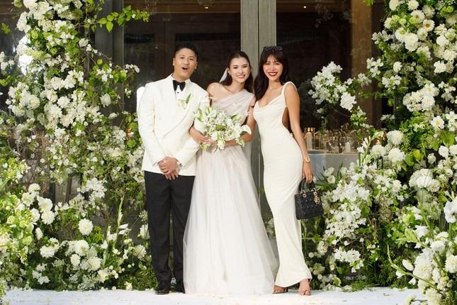 Cao Thiên Trang phải đổi ngày cưới-1