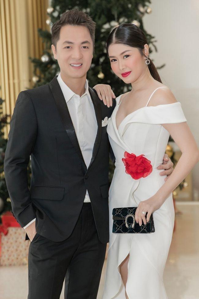 Trầm trồ trước loạt quà ‘khủng’ của các mẹ bầu Vbiz khi có tin vui, từ bát dát vàng đến biệt thự chục tỷ-6