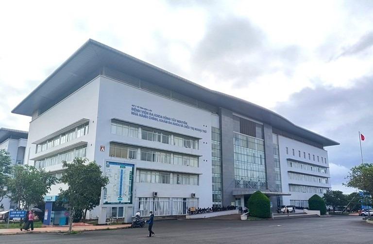 Tạm giữ nghịch tử cầm dao chém mẹ trọng thương-1