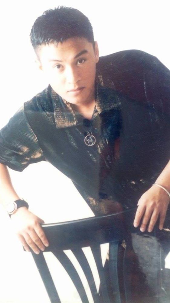 Quý ông tuổi Dần hot nhất Làn Sóng Xanh thập niên 90: Trẻ đắt show, trung niên hạnh phúc bên vợ kém 17 tuổi-1