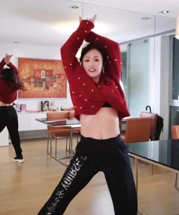 Chúc Anh Đài đẹp nhất màn ảnh Lương Tiểu Băng, nhan sắc gây sốt ở tuổi 55-9