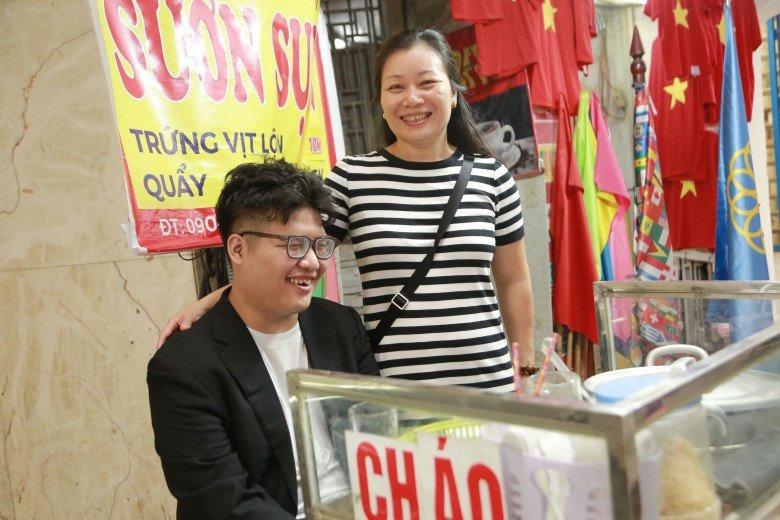 Nam sinh bán cháo sườn biết 3 ngôn ngữ, bắn tiếng Anh cực đã tai gây sốt mạng xã hội-5