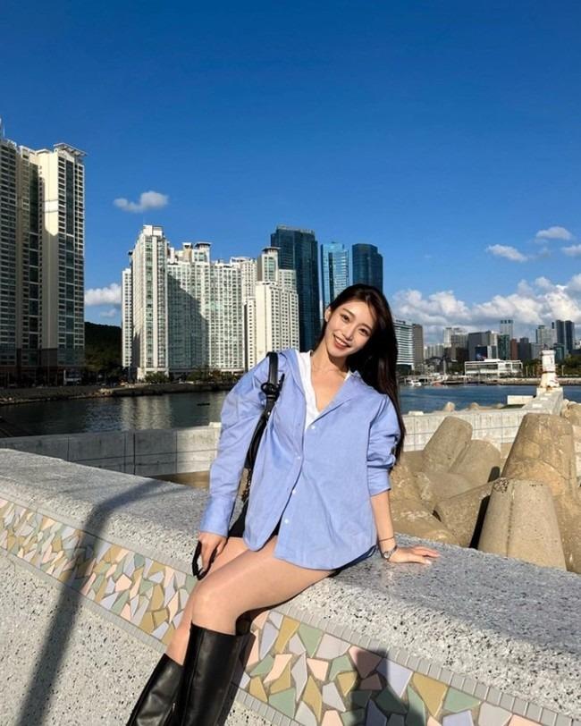 Cô giáo Pilates gây sốt nhờ vẻ đẹp đầy đặn, nở nang-1