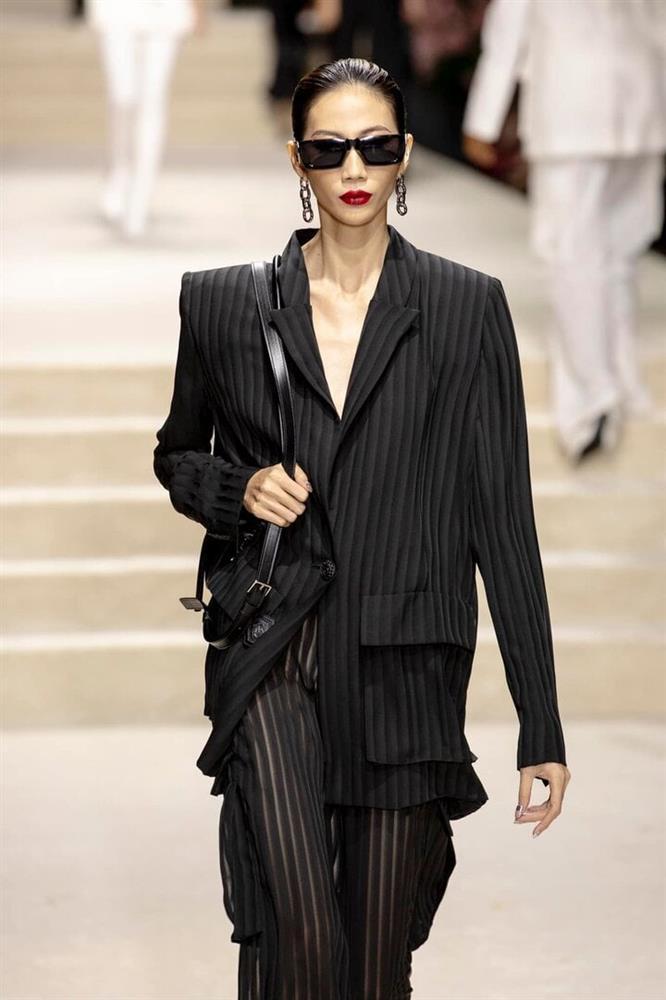 Người mẫu Cao Ngân: Tôi vốn ‘quê’ nên bán trà muối ớt ở vỉa hè cũng bình thường-5