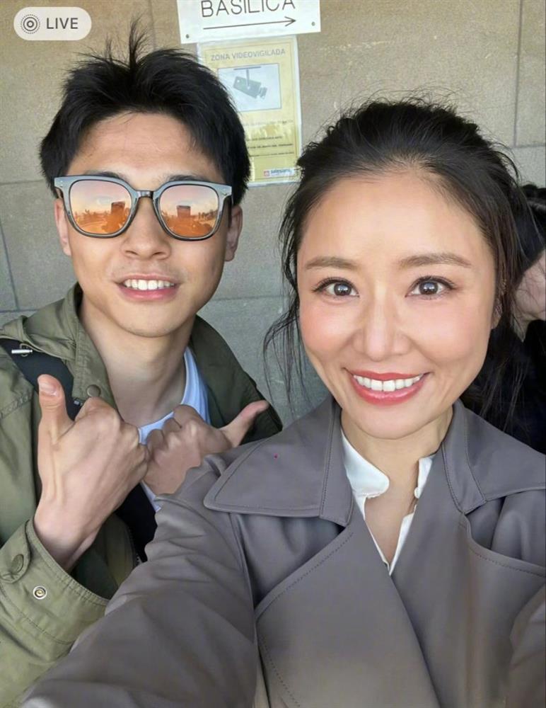 Nhan sắc Lâm Tâm Như ở tuổi U50 gây bão khắp cõi mạng-2