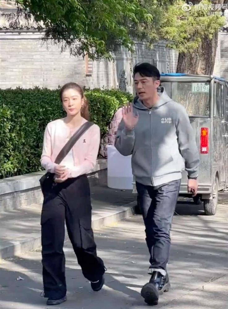 Nhan sắc Lâm Tâm Như ở tuổi U50 gây bão khắp cõi mạng-3