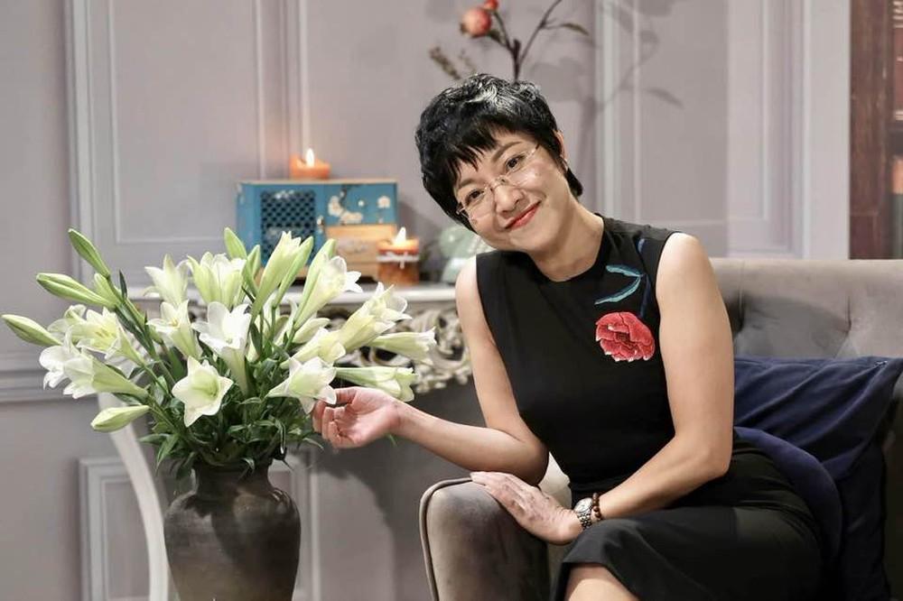 Lần đầu cầm lái, MC Thảo Vân gặp tai nạn giao thông, sức khỏe hiện ra sao?-2