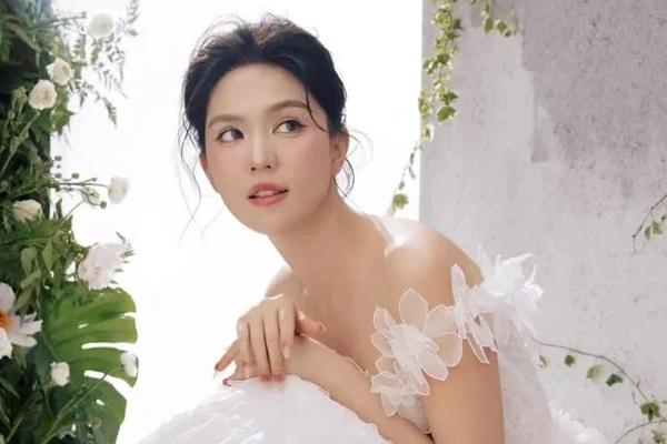 Sau loạt nghi vấn rạn nứt, Ngọc Trinh huỷ theo dõi Vũ Khắc Tiệp: Tình bạn 2 thập kỷ đã toang?-8