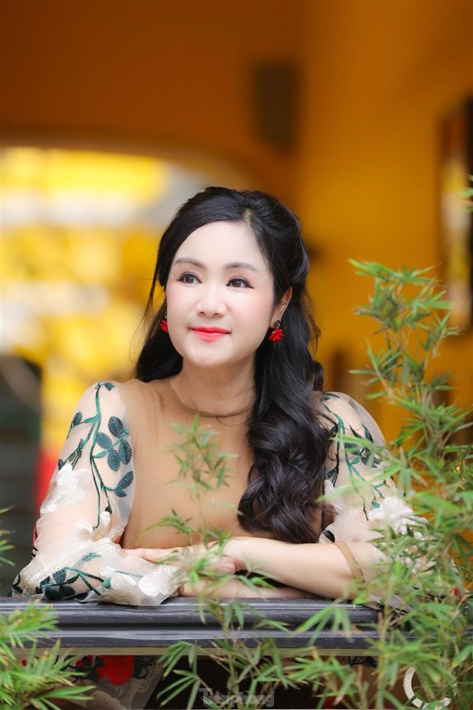 Ảnh đời thường không chỉnh sửa của NSND Thu Hà ở tuổi 55-1