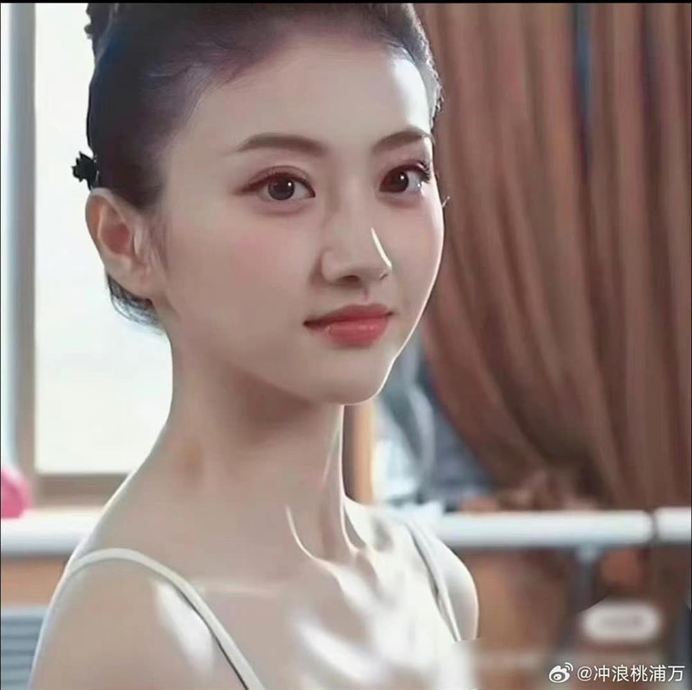 Loạt ảnh cũ chứng minh danh xưng đệ nhất mỹ nữ Bắc Kinh của Cảnh Điềm, đến cả cảnh khóc cũng khuynh thành-4