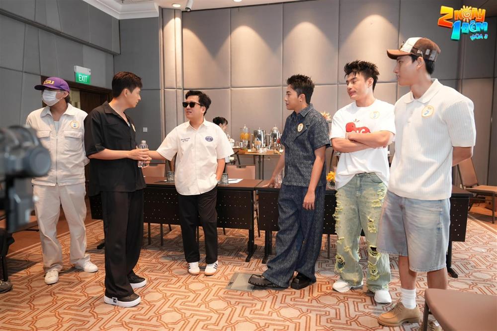 Cơn bão ồn ào tình cảm với Nam Em vừa tắt, Trường Giang bị bà xã tung bằng chứng thân mật với 1 nghệ sĩ khác-2