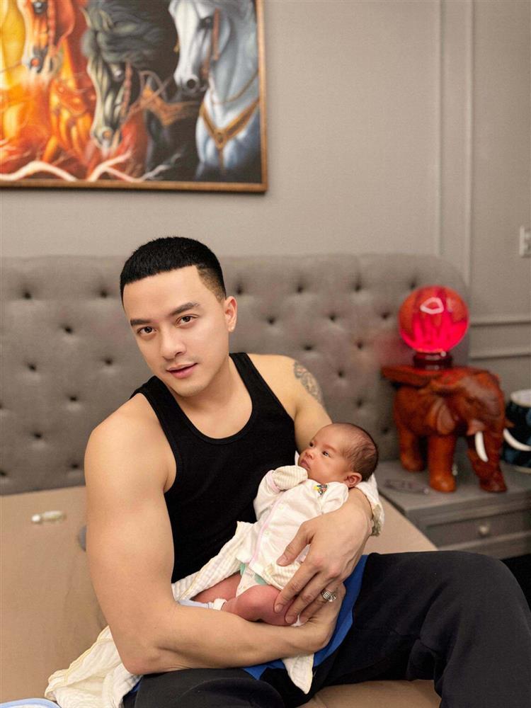 Angela Phương Trinh với quá khứ thị phi: Nghỉ học từ lớp 9, ồn ào tình ái đại gia và màn tái xuất xinh đẹp sau 5 năm ở ẩn-13