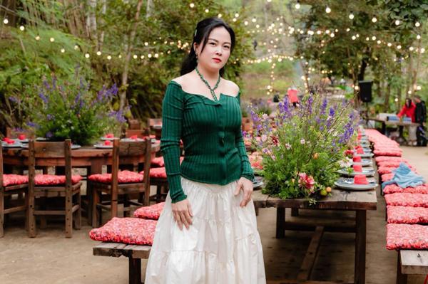 Chia tay Quách Ngọc Ngoan, nhan sắc Phượng Chanel thăng hạng chỉ bằng một phương pháp-4