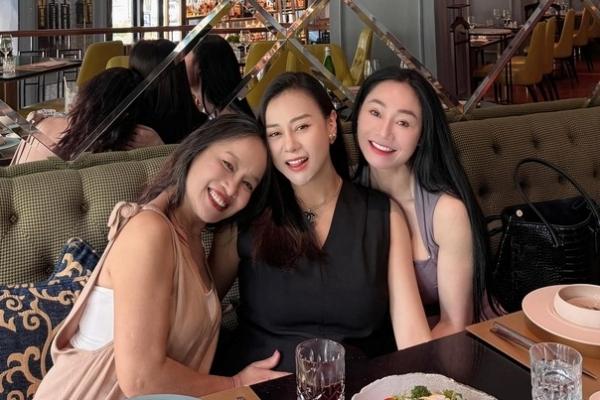 Phương Oanh, Thu Quỳnh bế bụng bầu 8 tháng đi đóng phim-5