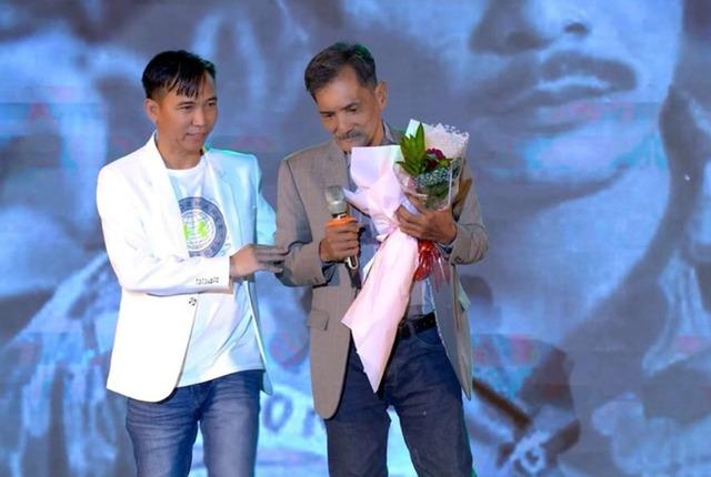 Lộ hình ảnh Thương Tín hát đám cưới ở Sài Gòn, người cưu mang có tuyên bố bất ngờ-2