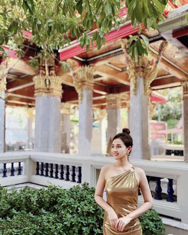 Sắc vóc đời thực tuổi 39 của nữ diễn viên VFC nổi tiếng giàu có ở miền Bắc-2