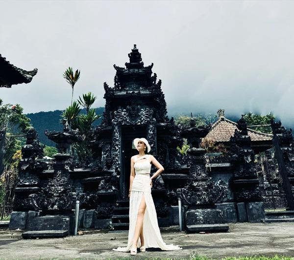 Sắc vóc đời thực tuổi 39 của nữ diễn viên VFC nổi tiếng giàu có ở miền Bắc-4