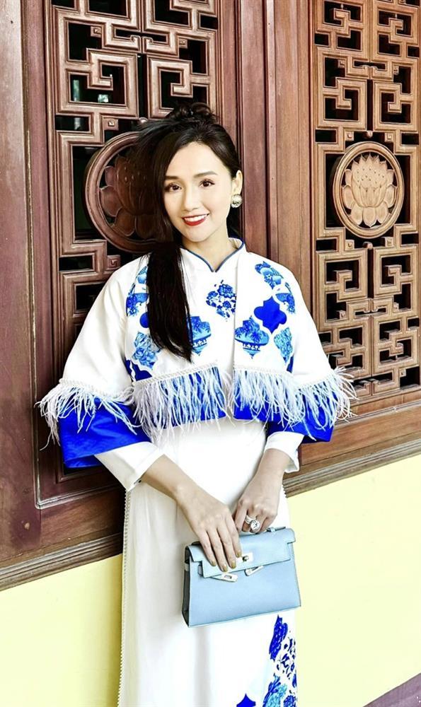 Sắc vóc đời thực tuổi 39 của nữ diễn viên VFC nổi tiếng giàu có ở miền Bắc-7