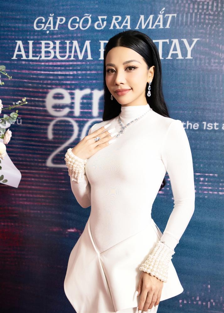 Ca sĩ Phượng Vũ vực dậy sau những đau khổ vật vã vì chuyện tình cảm-1