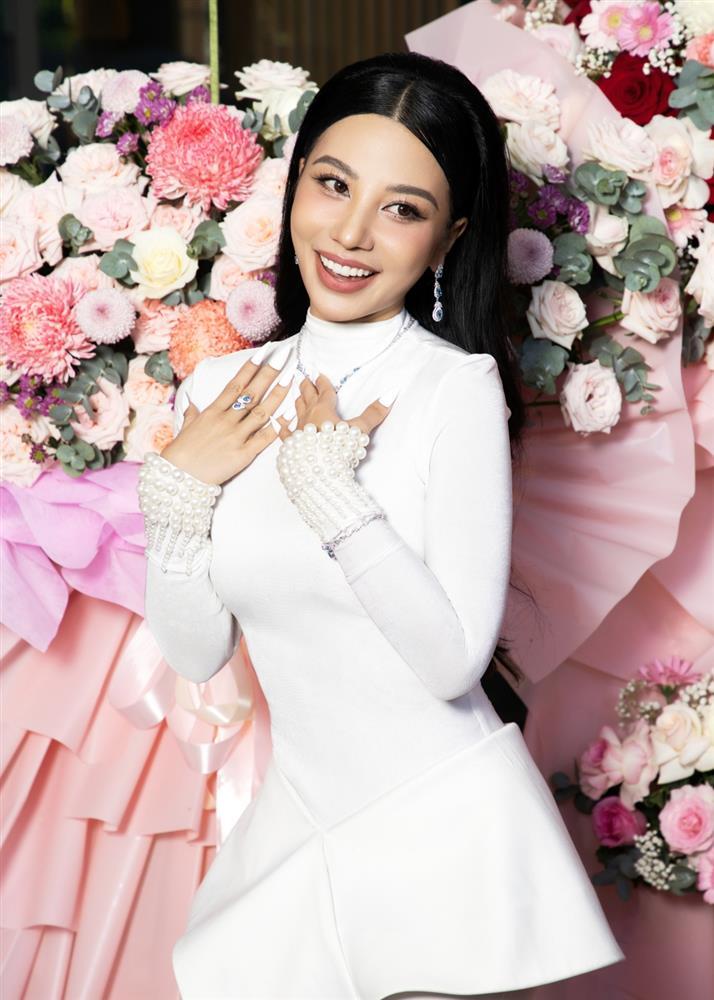 Ca sĩ Phượng Vũ vực dậy sau những đau khổ vật vã vì chuyện tình cảm-2