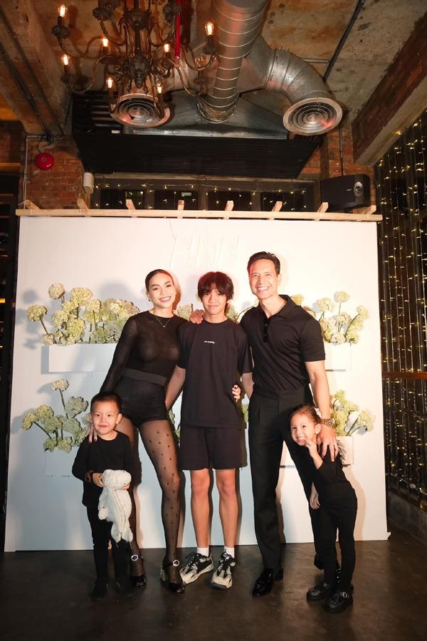 Subeo nhà Hồ Ngọc Hà có cuộc sống hạnh phúc như thế nào khi là con của 2 ông bố?-4
