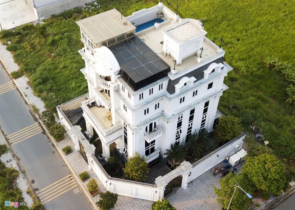 Lý Nhã Kỳ lại khiến dân tình xuýt xoa với viên kim cương tím 22 triệu USD-5