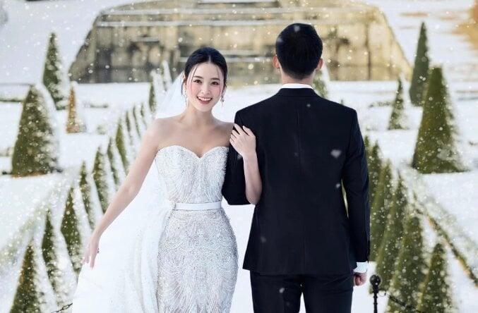 Midu lên xe hoa: 3 người bạn đặc biệt phản ứng thế nào?-1