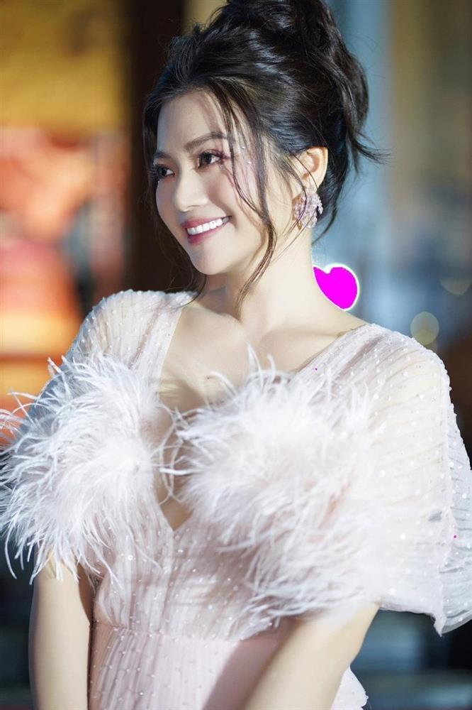 Ngỡ ngàng nhan sắc Kiều Anh sau 23 năm: U45 lão hóa ngược, gây sốt vì bức ảnh bị thời gian bỏ quên-3