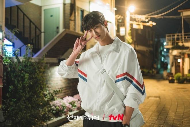 Cực hot: Nam thần Cõng Anh Mà Chạy đang ở Nha Trang, nhìn ảnh chụp vội mà soái hút hồn!-5