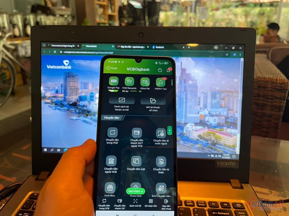 Vụ mất 11,9 tỷ trong tài khoản Vietcombank: Ngăn app lạ từ Nhật rút trộm tiền-1