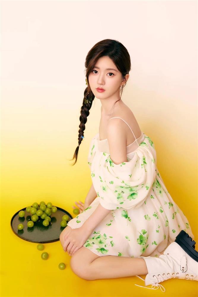 Hai kỳ phùng địch thủ Triệu Lộ Tư và Ngu Thư Hân bất ngờ chung khung hình, sự thật khiến dân tình bức xúc-2