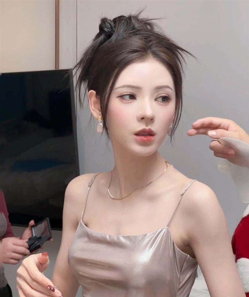 Búp bê màn ảnh Trung Quốc khiến khán giả sợ hãi-3